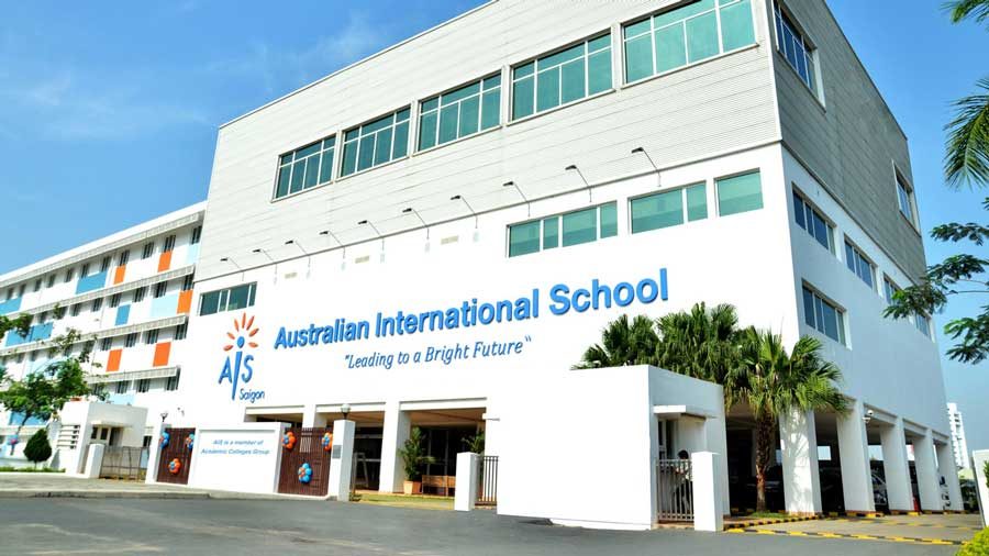 International schools in District 2