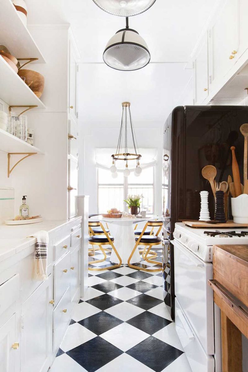 Upgrade the kitchen from old to new by interior design