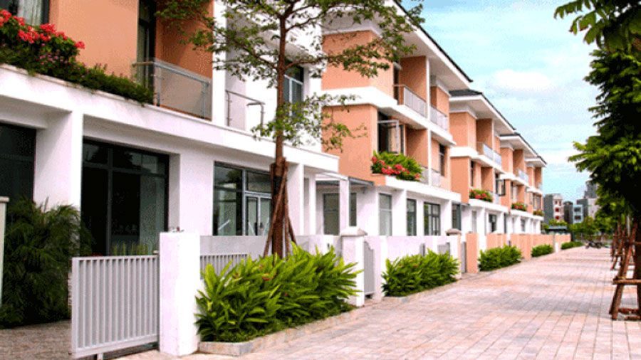 "Surprised" with the attraction of villas, townhouses