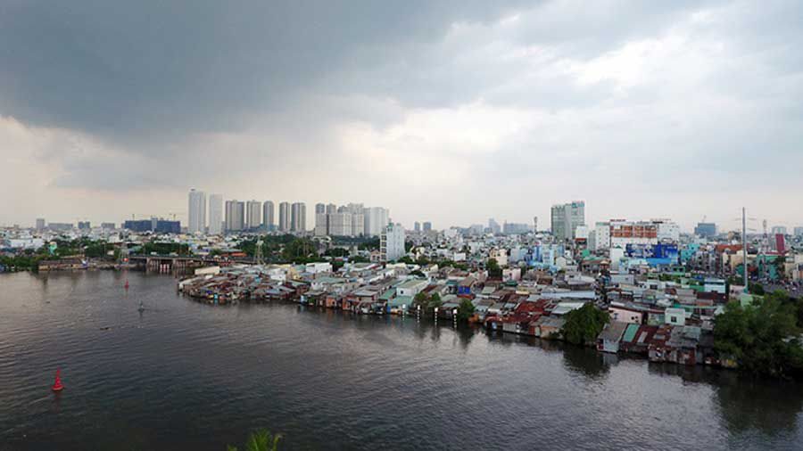Relocated 20,000 houses on and along the canal Ho Chi Minh City