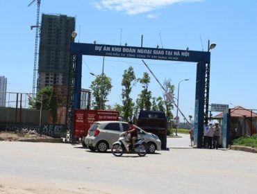 Diplomatic corps with a series of investors violating fire prevention