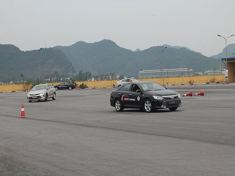 Many places are allowed to open new training establishments to test drivers.