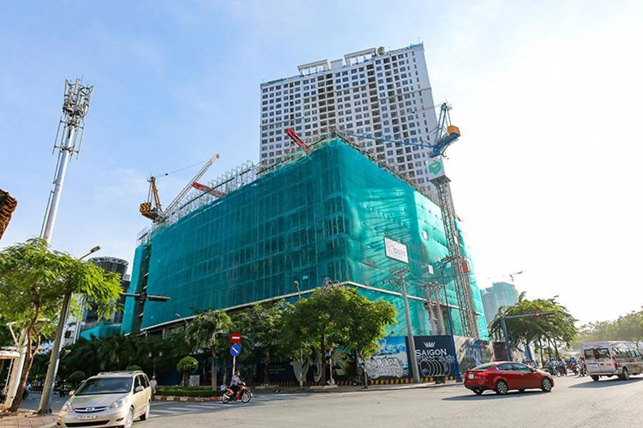 SaiGon Royal Recidences is located on Ben Van Don Street and Nguyen Truong To Street.