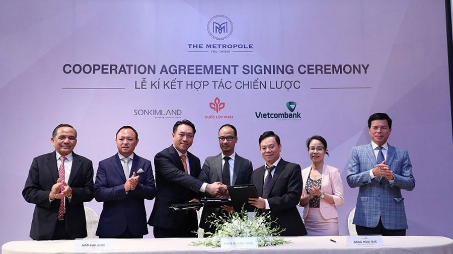 Signing ceremony of strategic cooperation between Sonkim Land, Quoc Loc Phat, Vietcombank
