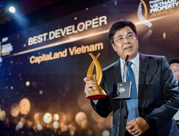 General Director of CapitaLand Vietnam received 'Best Developer ' Award.