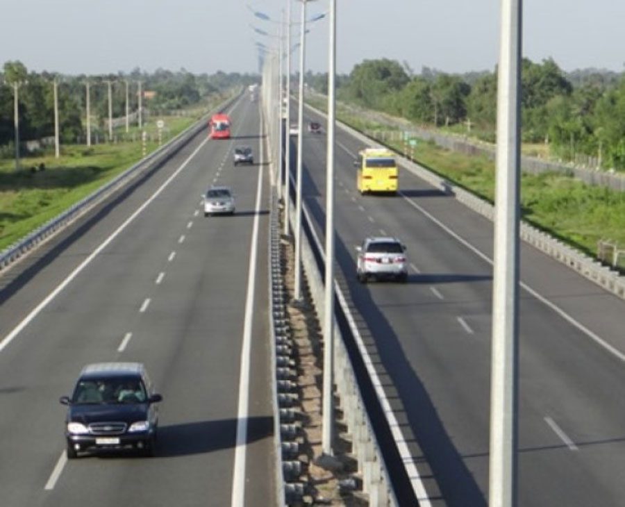Ho Chi Minh City-Can Tho Expressway complete in 2025