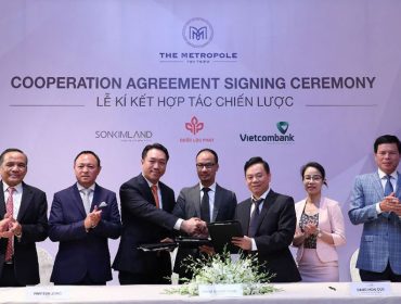 Signing ceremony between SonKim Land, Loc Liem and Vietcombank.