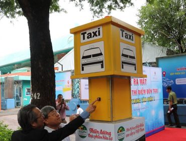 Passengers only need to wait to pick up the car.