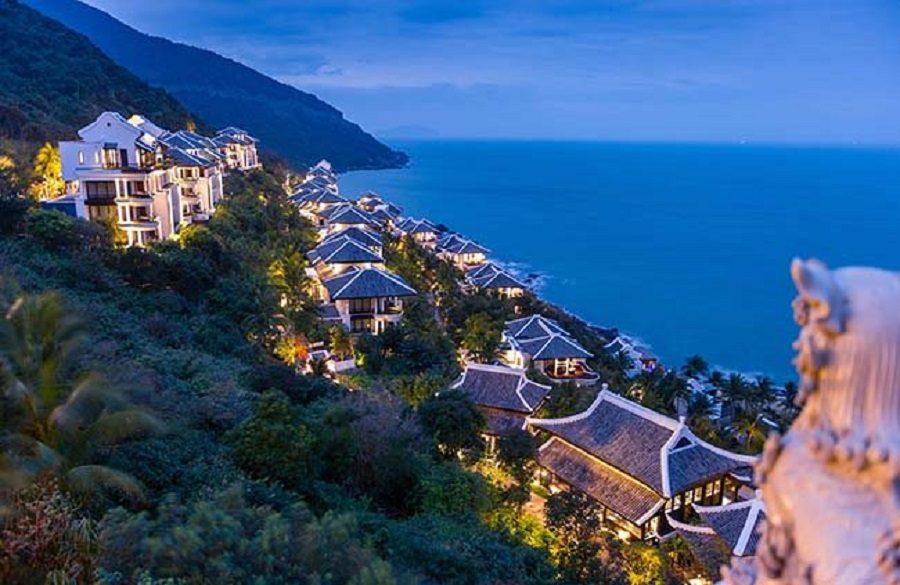 InterContinental Danang Sun Peninsula Resort received the World Travel Awards for the fourth time