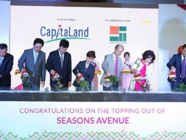 Representatives of CapitaLand - the Citadel and the delegates watered the first pots for the project