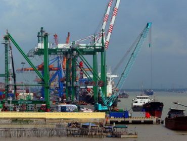 Adjustment of Lach Huyen port planning should be done soon.
